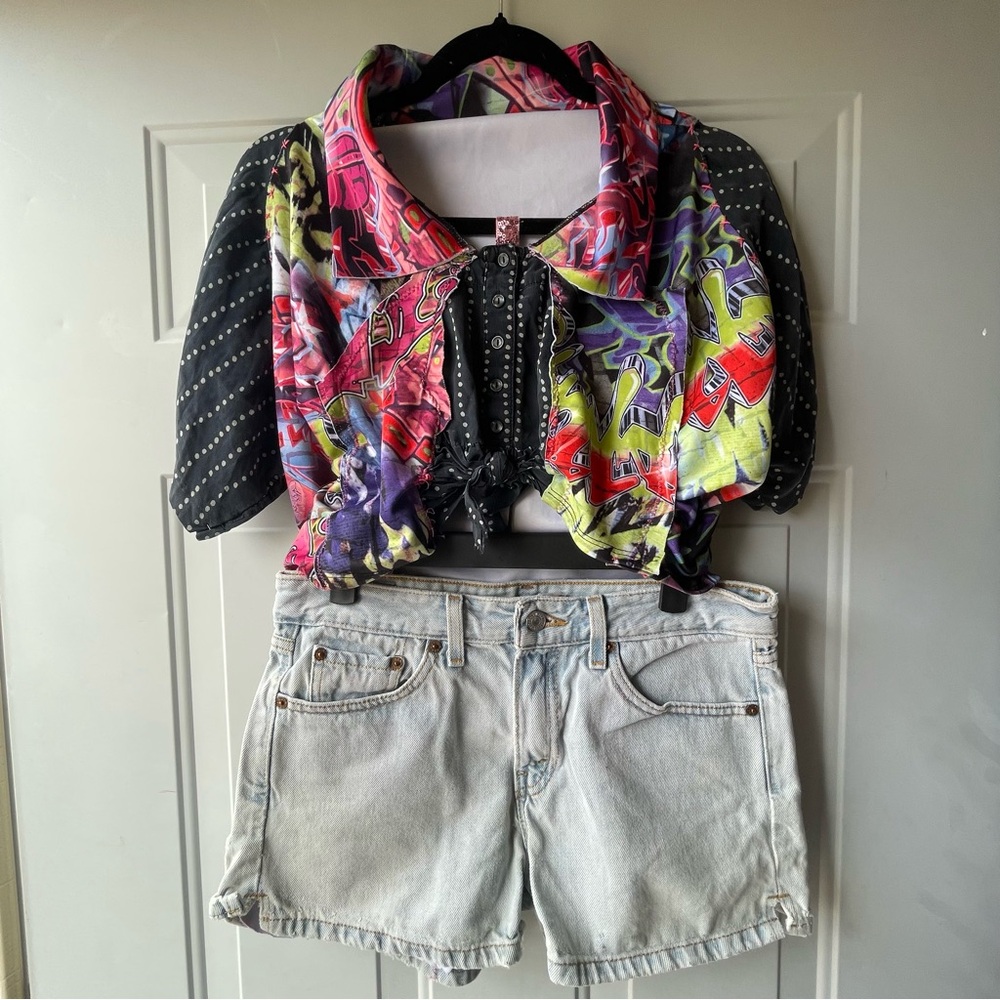 🌟 Retro 90s multi-coloured denim shorts and shirt set 🌟